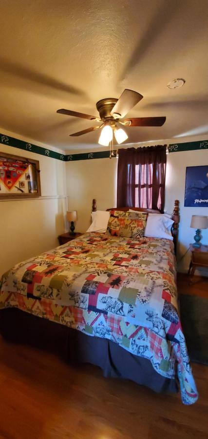 Hikers Cimarron Inn & Rv Park Exterior photo