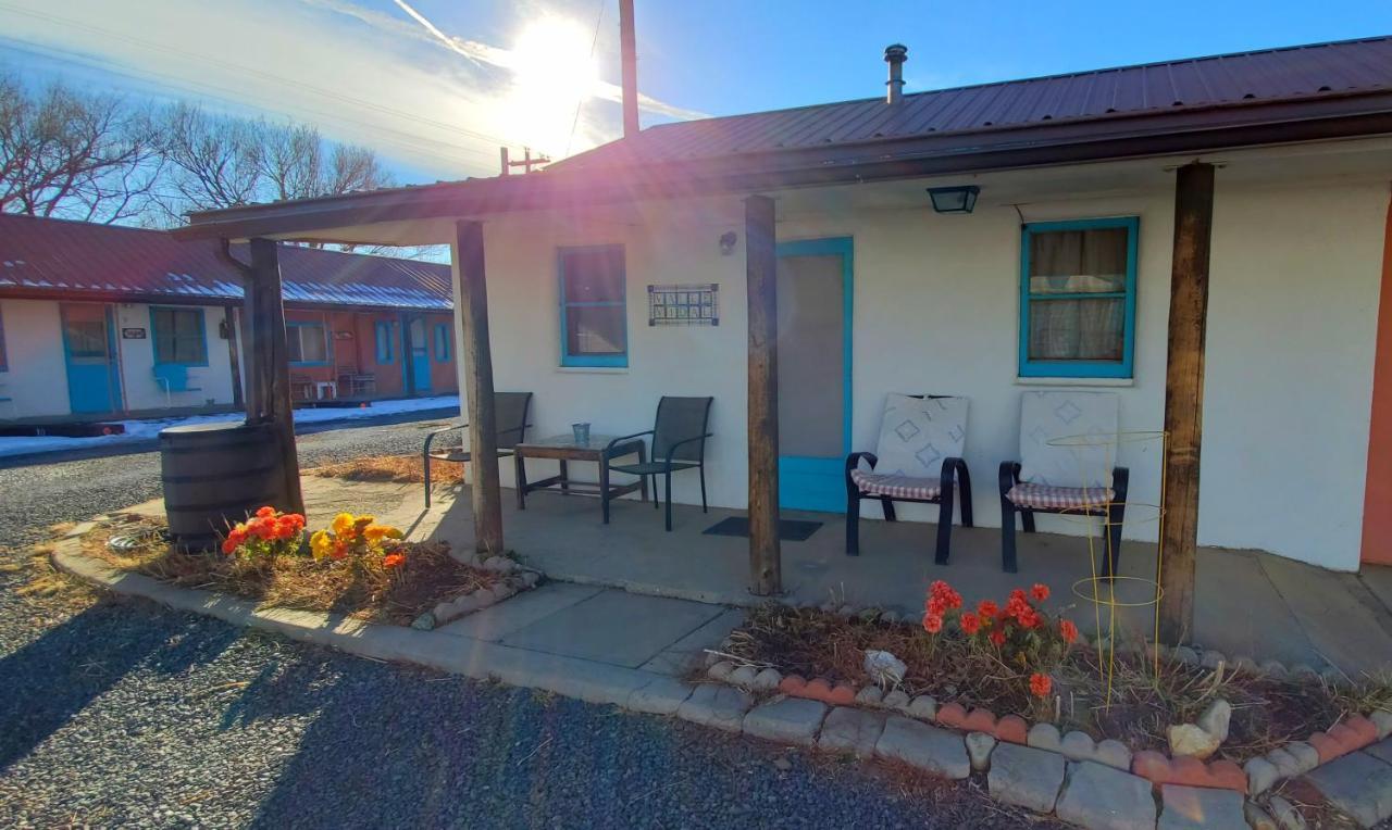 Hikers Cimarron Inn & Rv Park Exterior photo