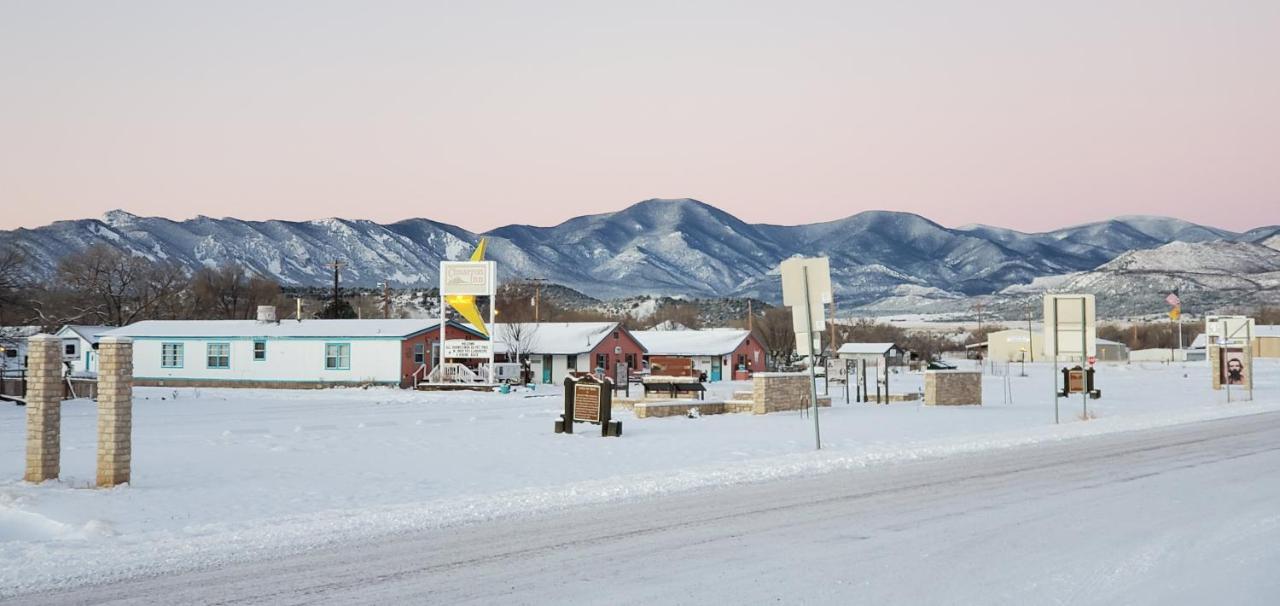 Hikers Cimarron Inn & Rv Park Exterior photo