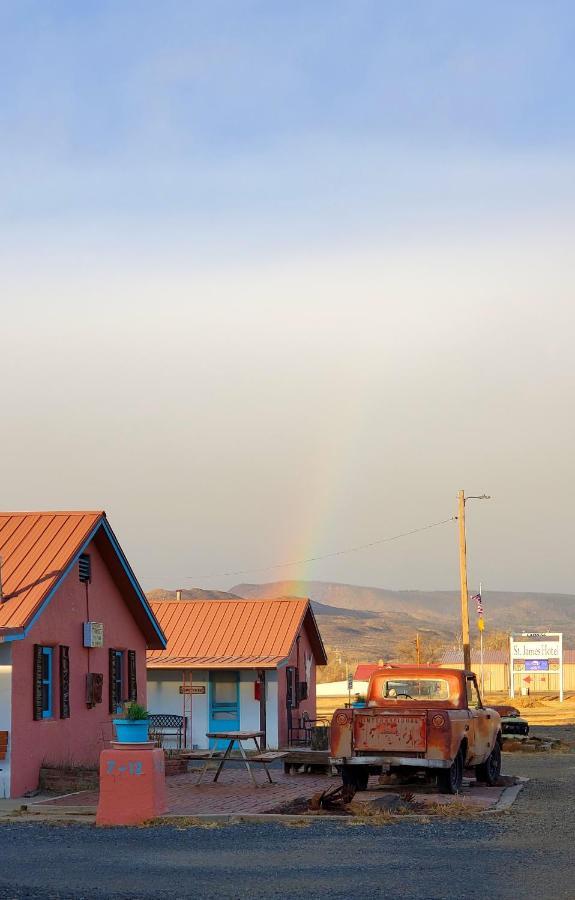 Hikers Cimarron Inn & Rv Park Exterior photo