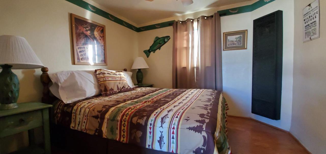Hikers Cimarron Inn & Rv Park Exterior photo