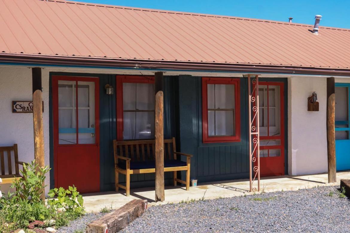 Hikers Cimarron Inn & Rv Park Exterior photo